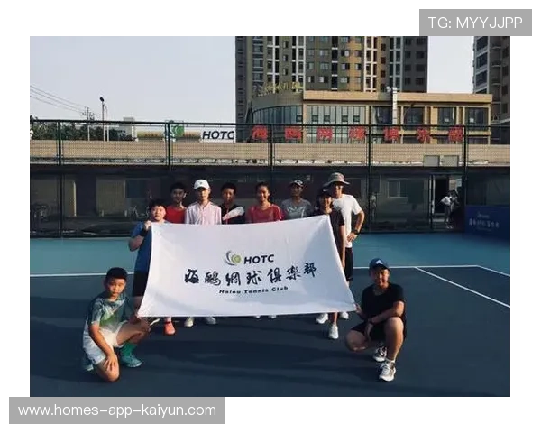 网球俱乐部推动基层场馆青训课程的暑期品牌营建设，网球俱乐部架构